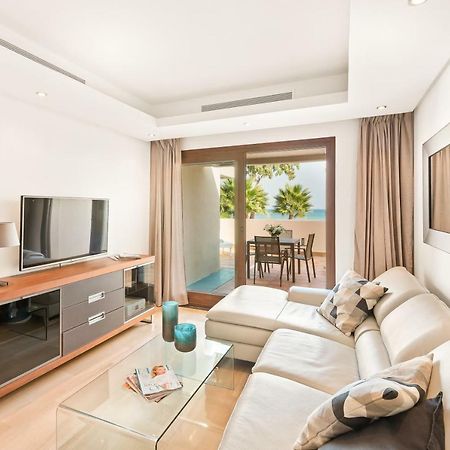 Bahia De La Plata Luxury Apartments Estepona Exteriör bild