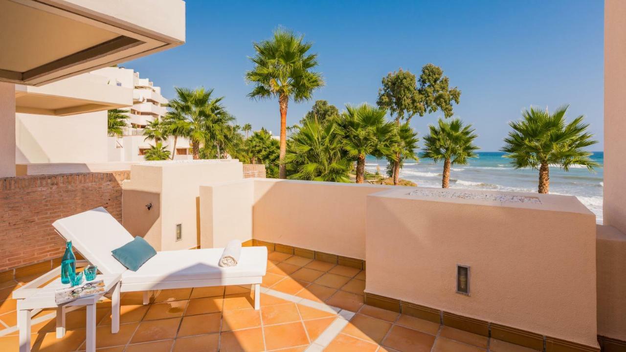 Bahia De La Plata Luxury Apartments Estepona Exteriör bild