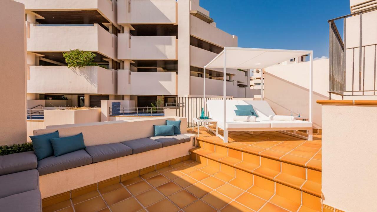 Bahia De La Plata Luxury Apartments Estepona Exteriör bild