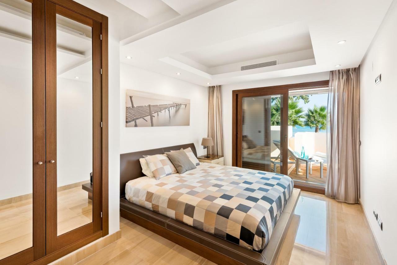Bahia De La Plata Luxury Apartments Estepona Exteriör bild